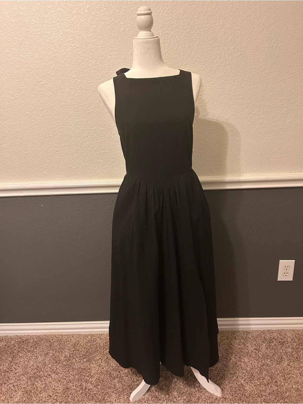Astr Black Sleeveless Maxi Dress